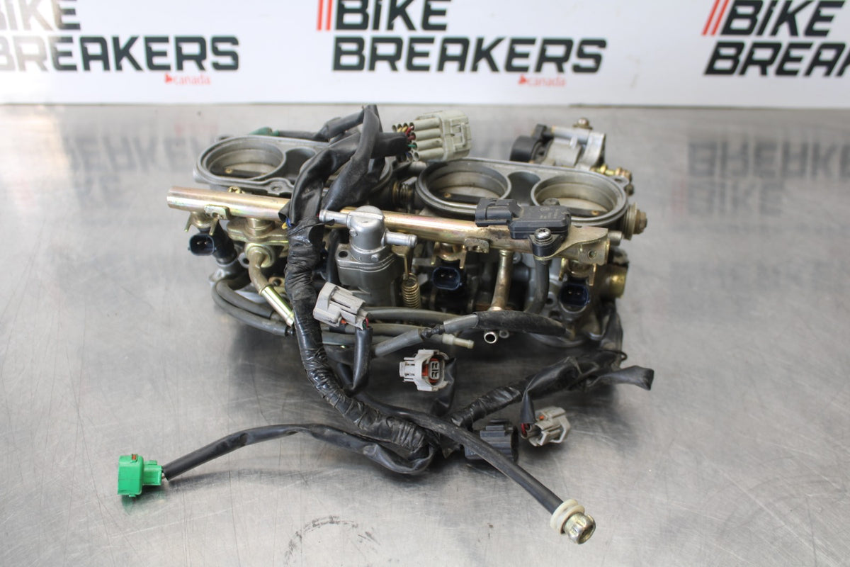 04-06 YAMAHA YZF R1 MAIN FUEL INJECTORS / THROTTLE BODIES BB432