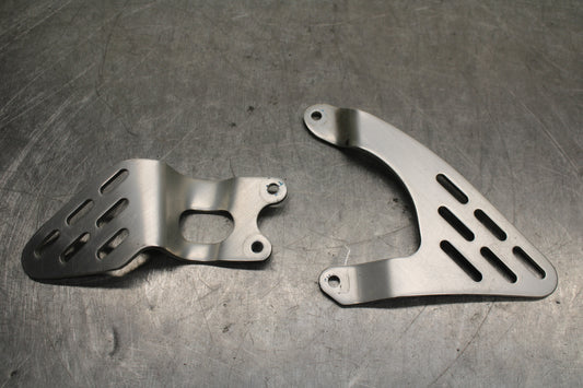 03-05 YAMAHA YZF R6  REARSET REAR SET HEEL GUARD COVER SET BB132