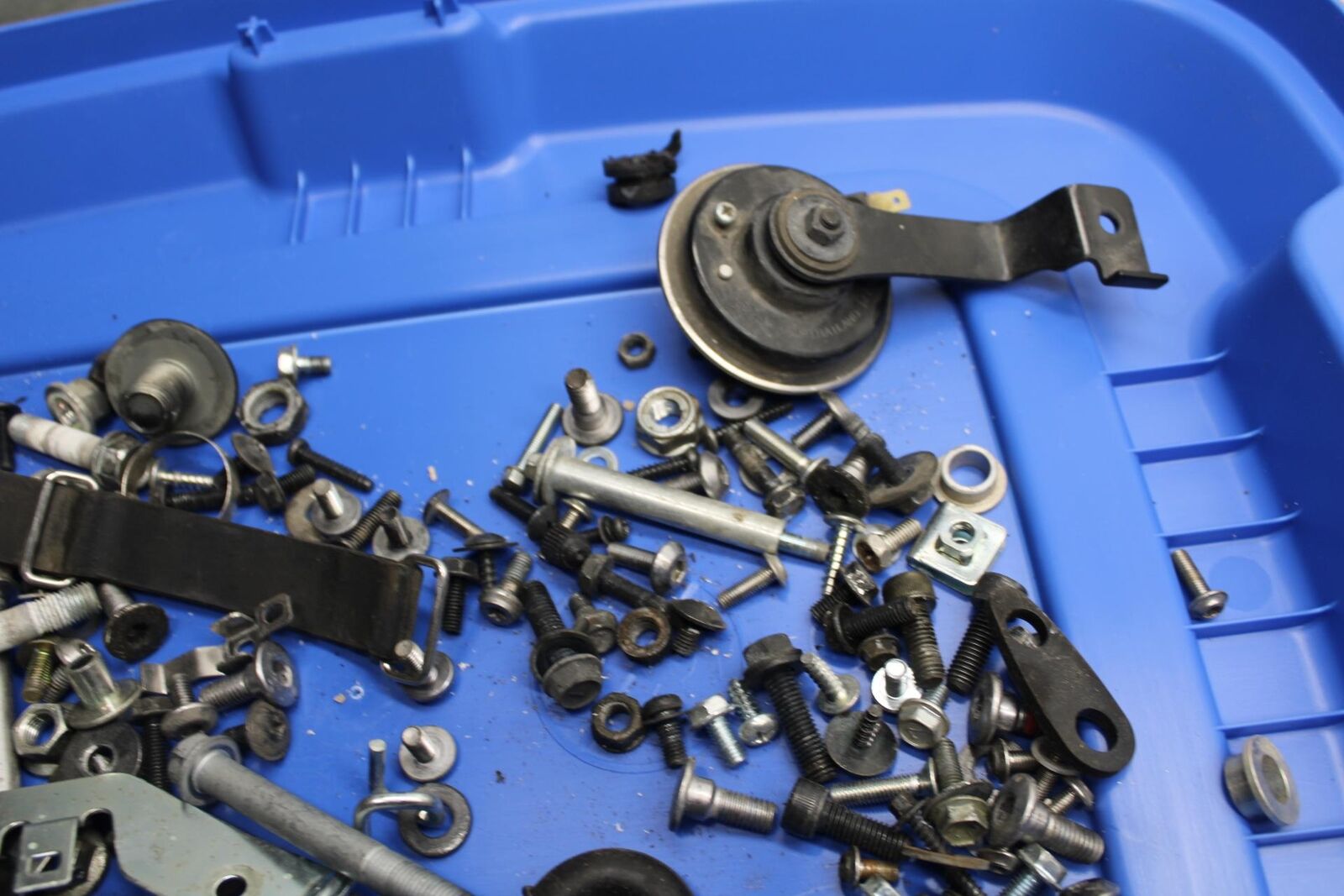 08-12 KAWASAKI NINJA 250R EX250J LEFTOVER  BOLTS HARDWARE MOTOR SCREWS BB612