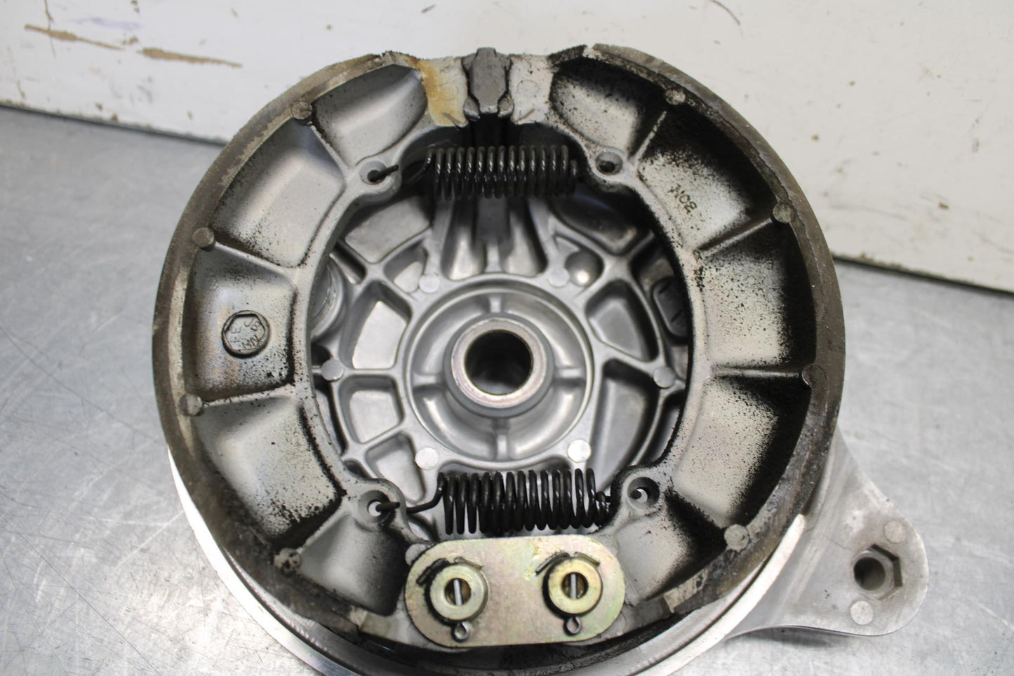 01-02 HONDA SHADOW SPIRIT 750 REAR BACK BRAKE CALIPER BB632