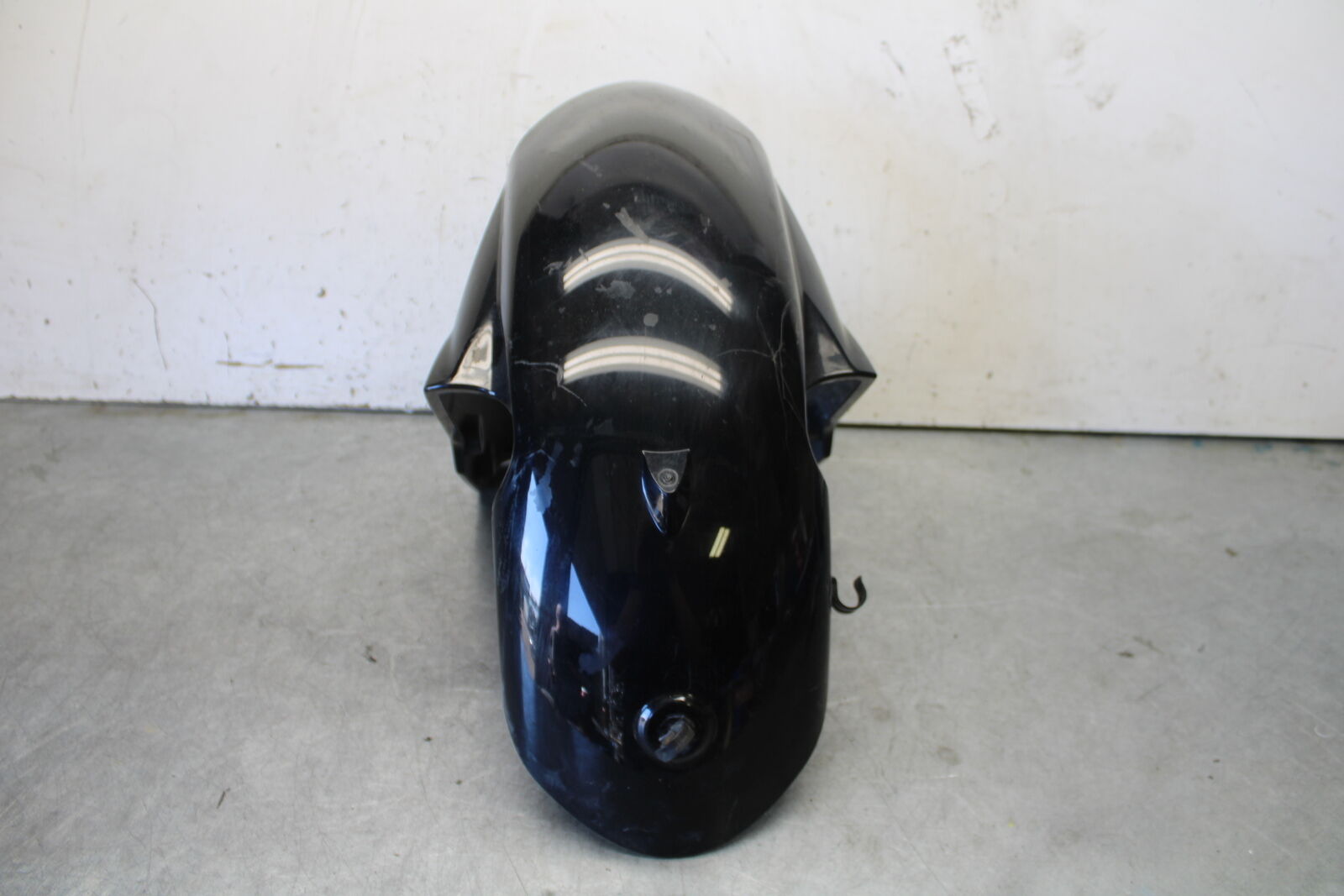 11-24 SUZUKI GSXR750 FRONT WHEEL FENDER COWL FAIRING  BB687