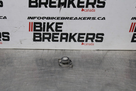 07-08 KAWASAKI NINJA ZX6R RADIATOR CAP BB855