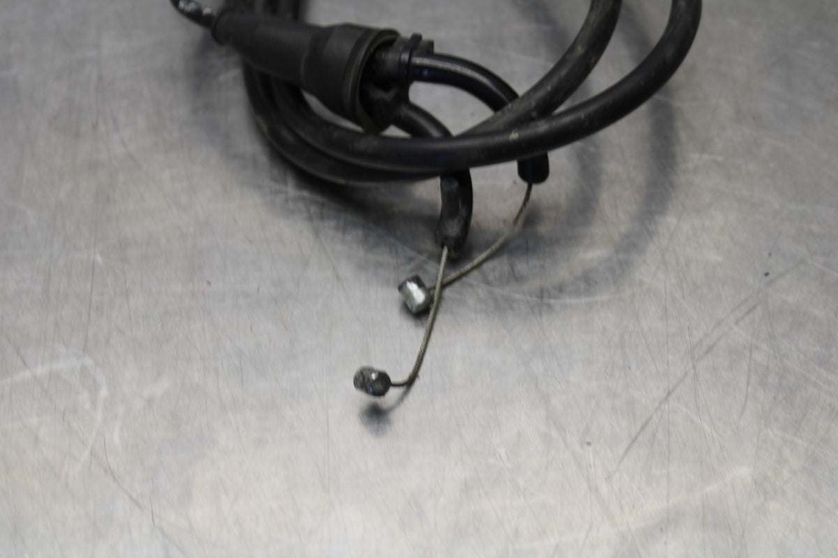 04-05 YAMAHA YZF R1 THROTTLE CABLES LINES BB173