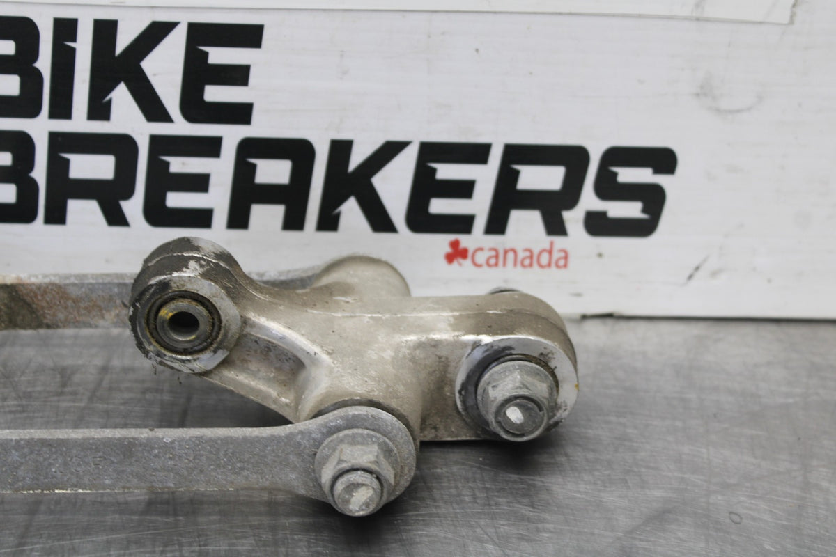 05-09 SUZUKI BOULEVARD C90 REAR BACK SHOCK DOG BONE LINK BB918