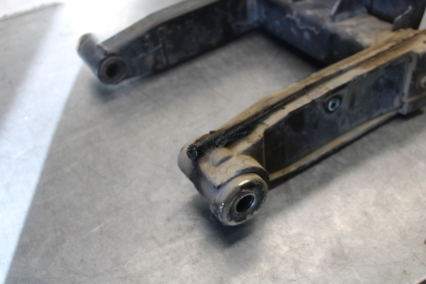 09-15 YAMAHA FZ6R REAR SWINGARM BACK SUSPENSION SWING ARM BB686