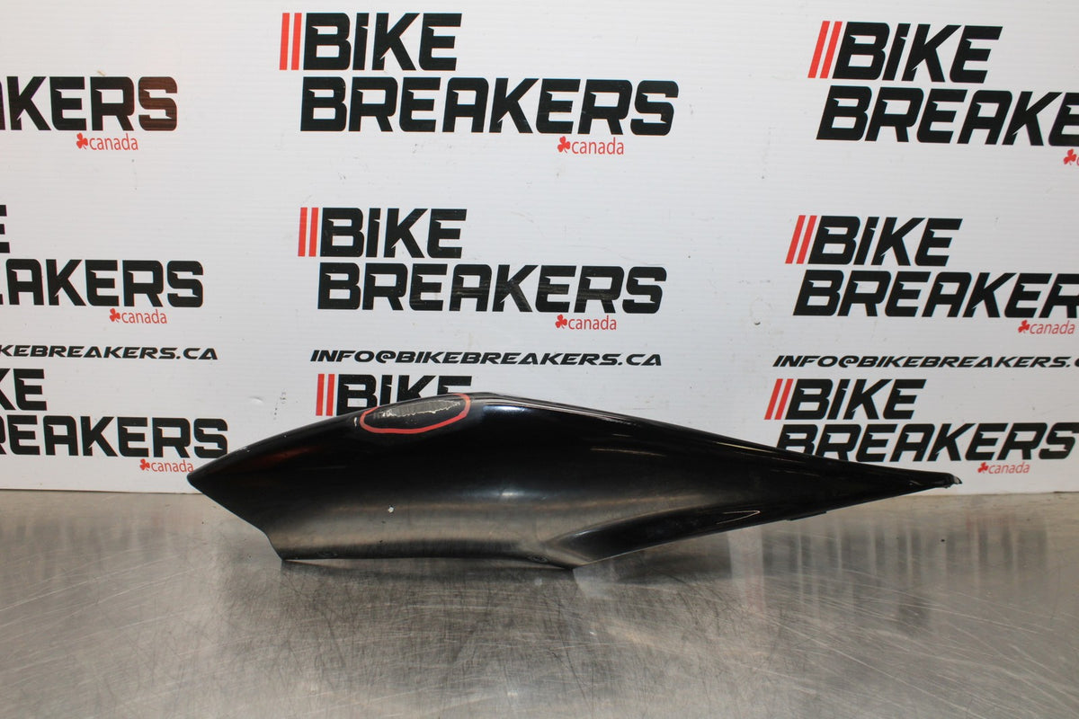 06-07 SUZUKI GSXR 600 RIGHT REAR BACK TAIL FAIRING COWL SHROUD BB178