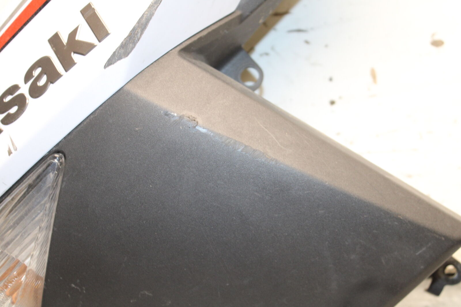 12-13 KAWASAKI Z1000 LEFT FRONT UPPER MID SIDE FAIRING COWL PLASTIC BB743