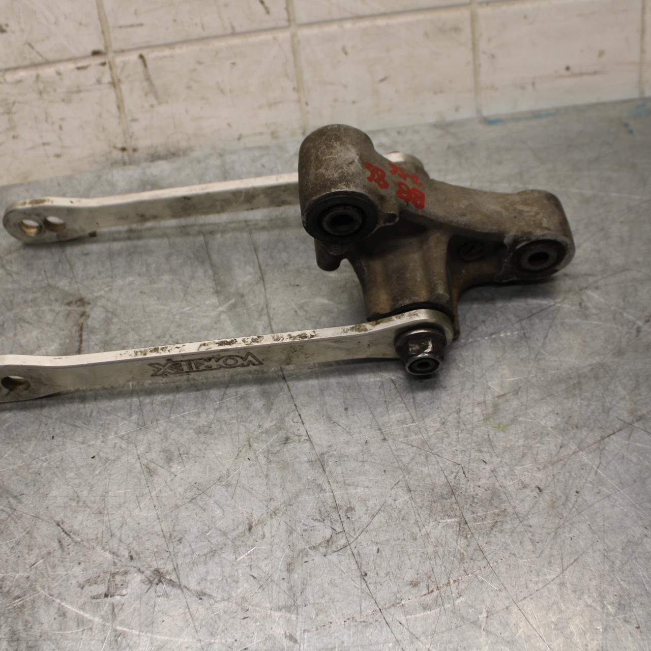 2009 Kawasaki Ninja ZX6R VORTEX DOGBONE SHOCK LINKAGE LINK 39007-0006 BB44