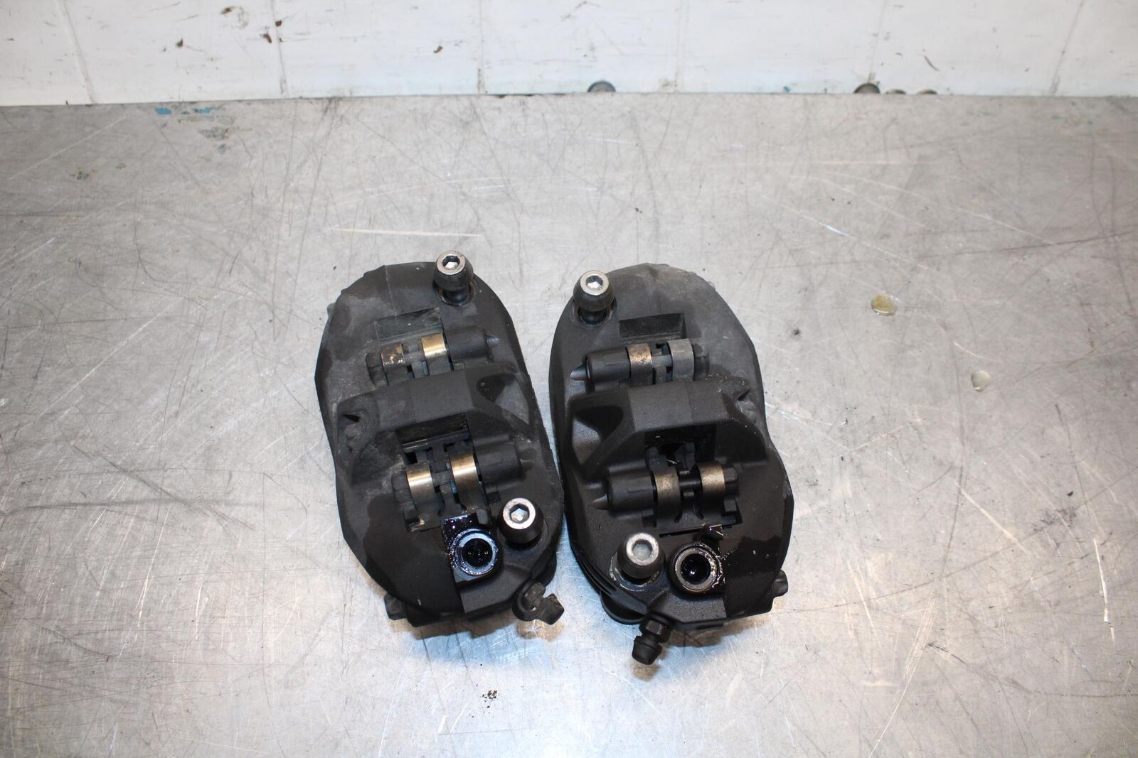 07-08 KAWASAKI CONCOURS 1400 ABS RIGHT LEFT FRONT BRAKE CALIPER SET PAIR BB449