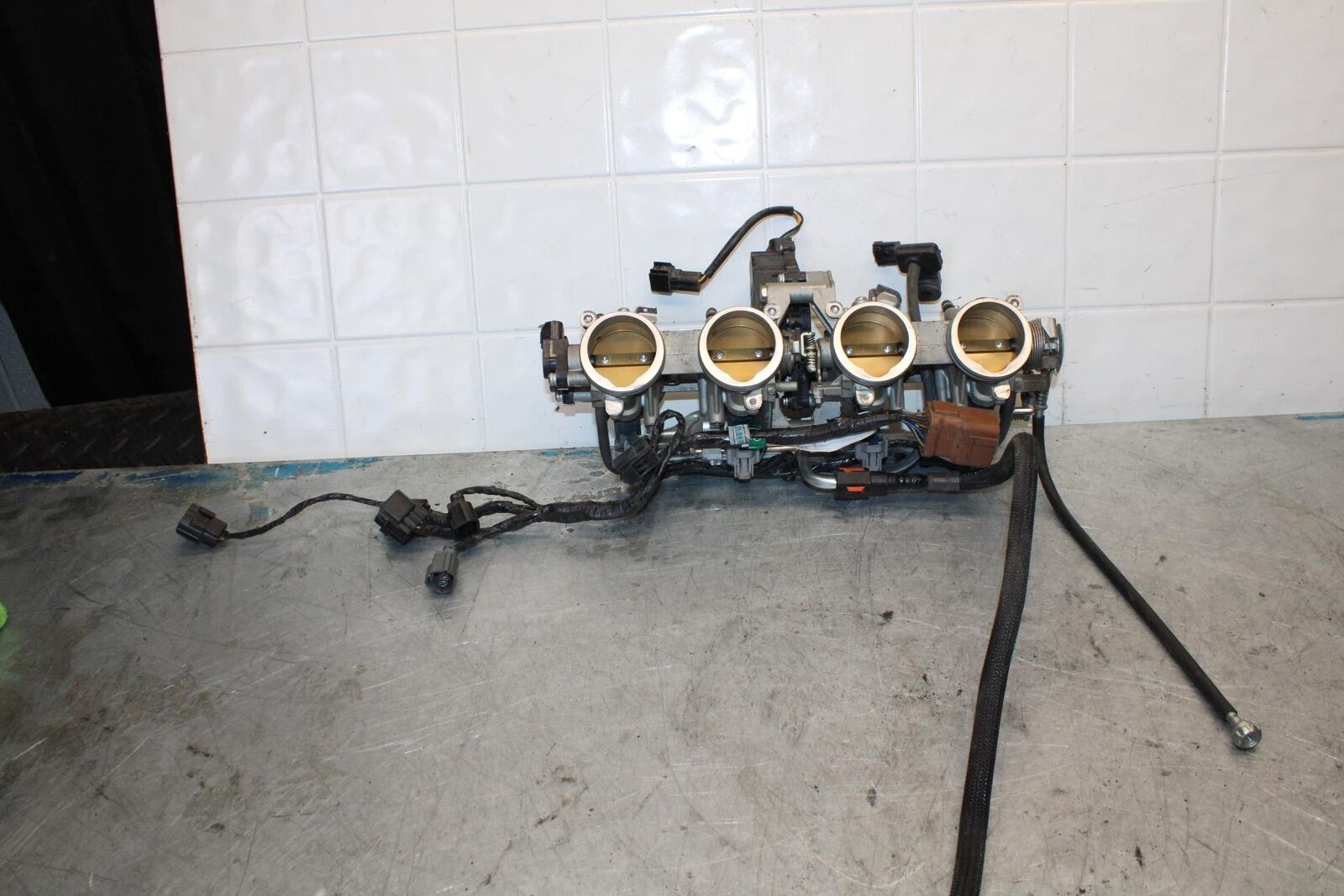 06-07 KAWASAKI NINJA ZX14R MAIN FUEL INJECTORS / THROTTLE BODIES bb433