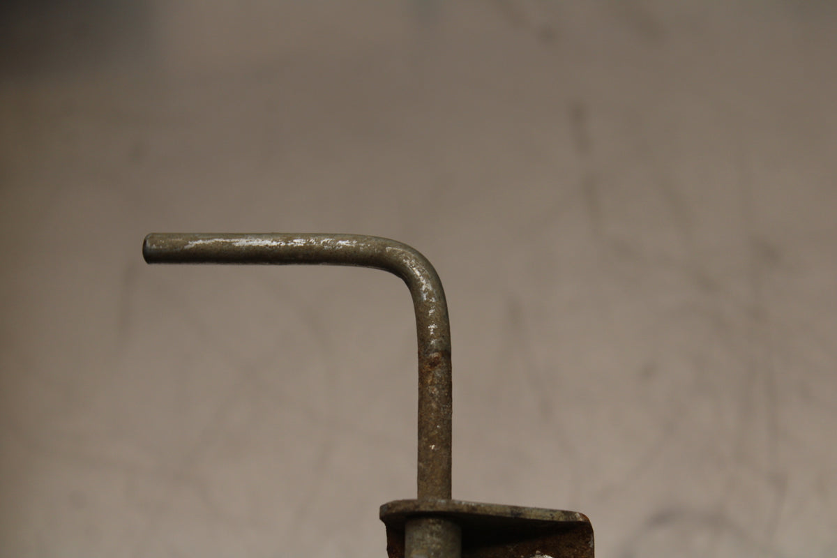 82 HONDA CT70 TRAIL SEAT LATCH  BB138