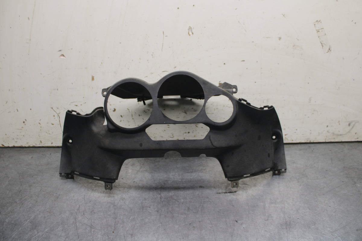 96-07 YAMAHA YZF600R FRONT INNER CENTER COWL FAIRING  BB746