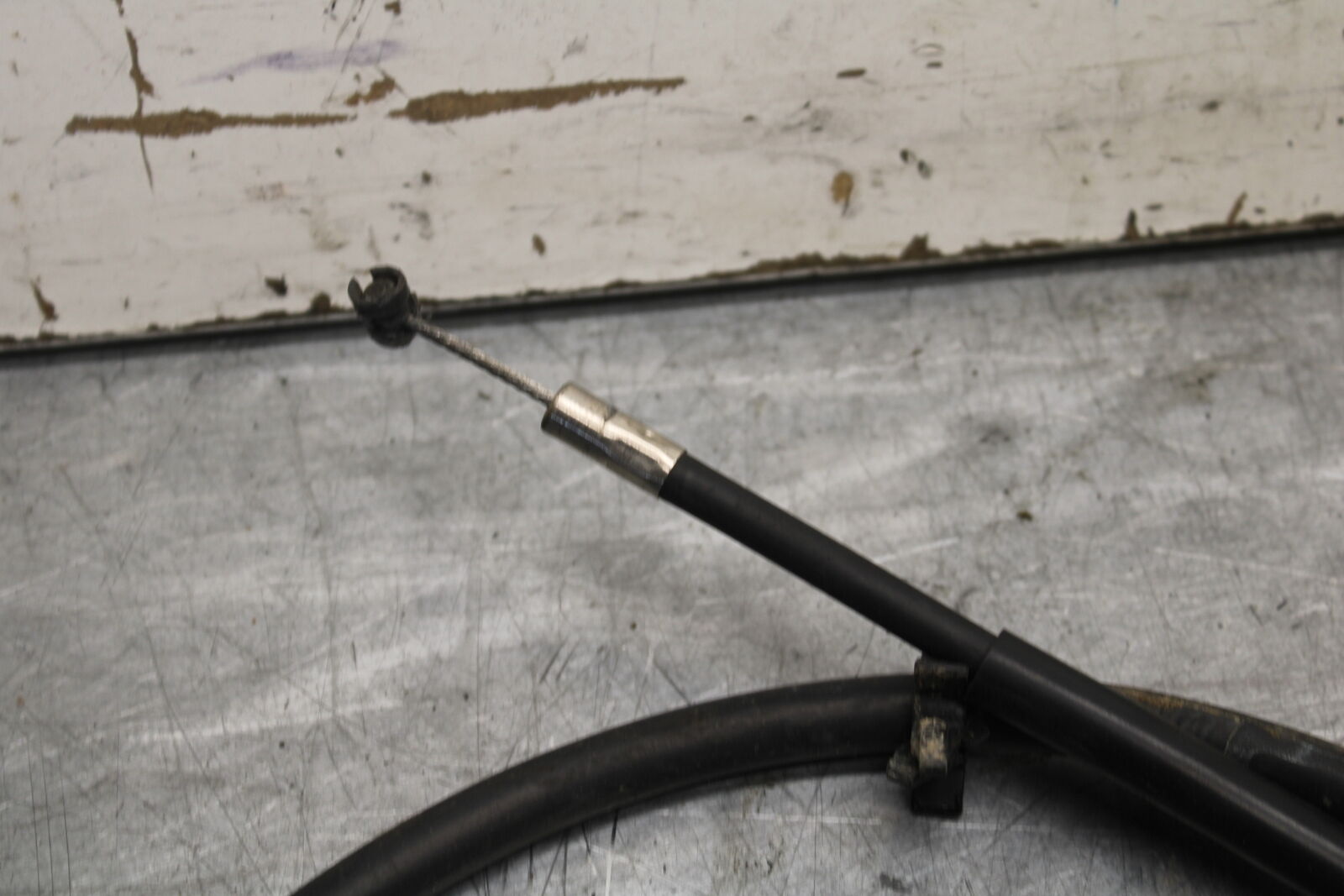 04-06 YAMAHA YZF R1 CLUTCH CABLE LINE 5VY-26335-01-00 BB659