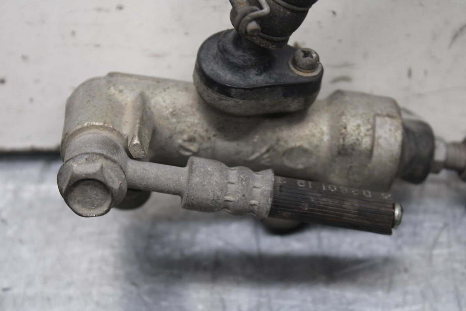 1988 Suzuki Katana 600 GSX600F REAR BACK BRAKE MASTER CYLINDER W RESERVOIR BB94