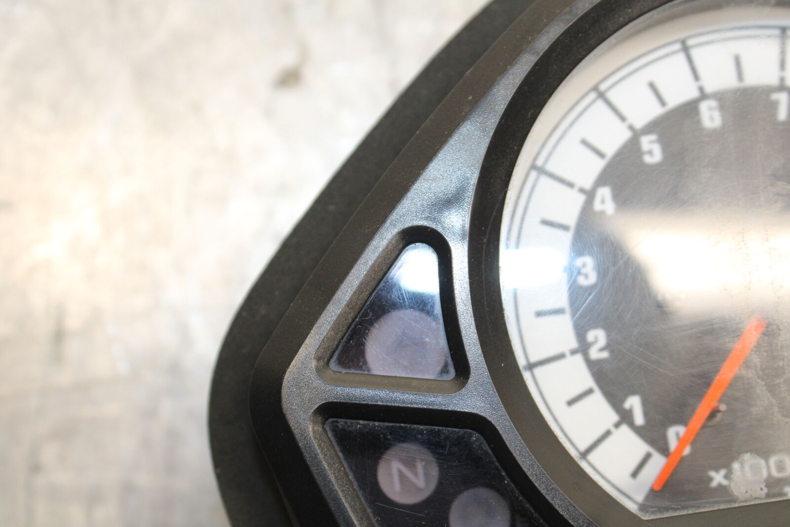 03-06 SUZUKI SV650 SPEEDO TACH GAUGES CLUSTER SPEEDOMETER TACHOMETER BB392