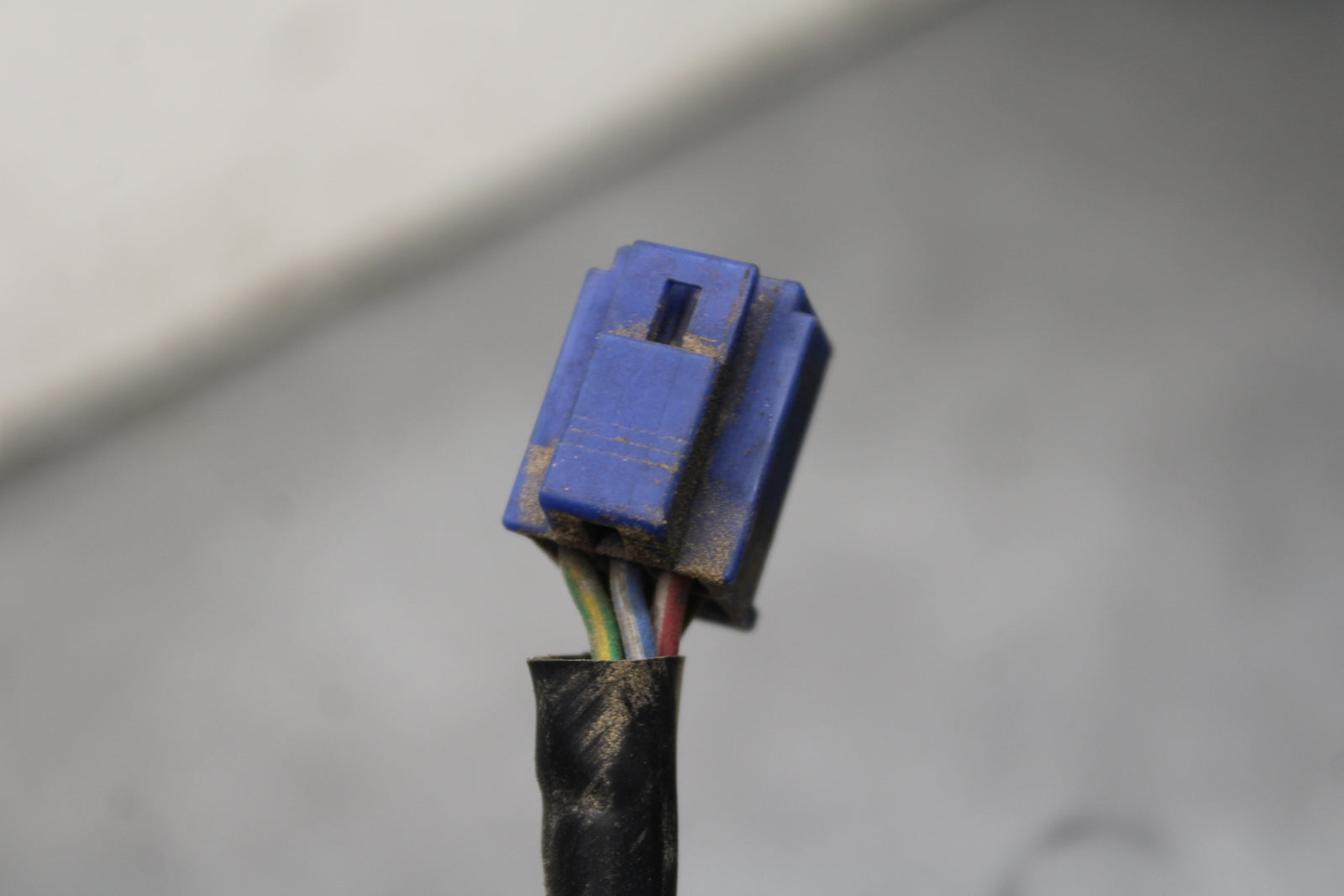 07-08 YAMAHA YZF R1 RIGHT CLIP ON HANDLE KILL OFF START SWITCH SWITCHES BB724