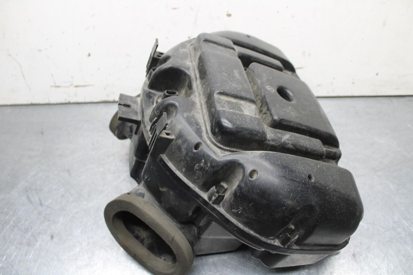 08-10 SUZUKI GSXR 600/750  AIRBOX AIR INTAKE FILTER BOX BB636