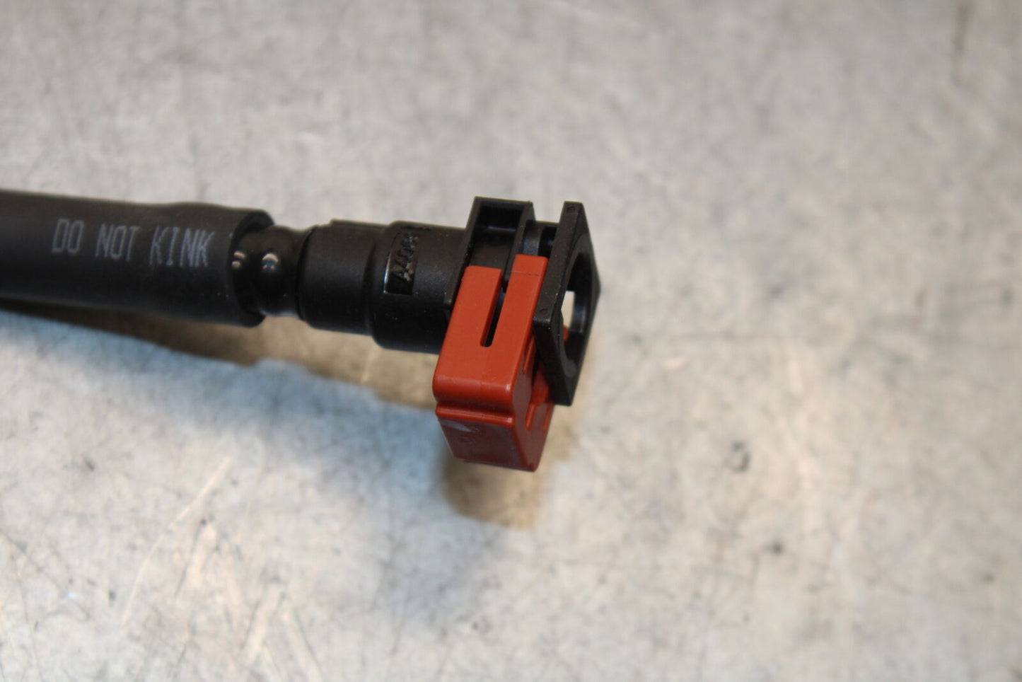 18-23 KAWASAKI NINJA 400 FUEL HOSE GAS LINE TUBE PIPE BB660