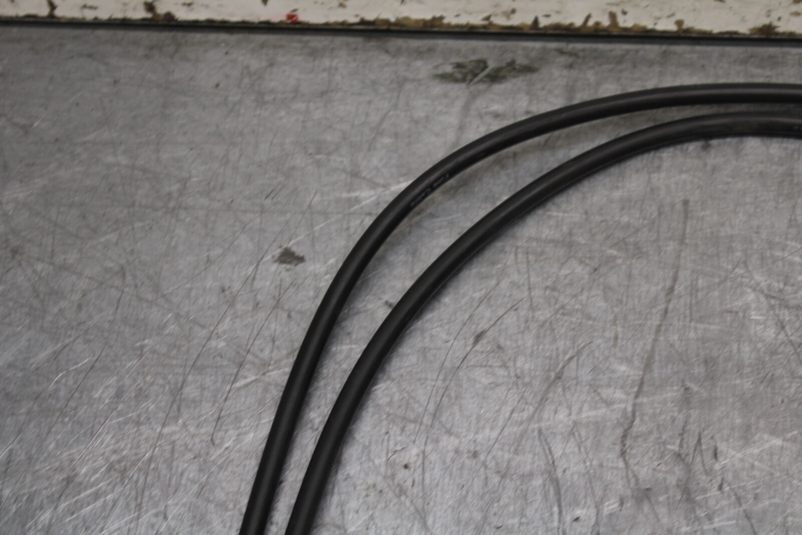06-07 SUZUKI GSXR750 THROTTLE CABLES LINES BB110