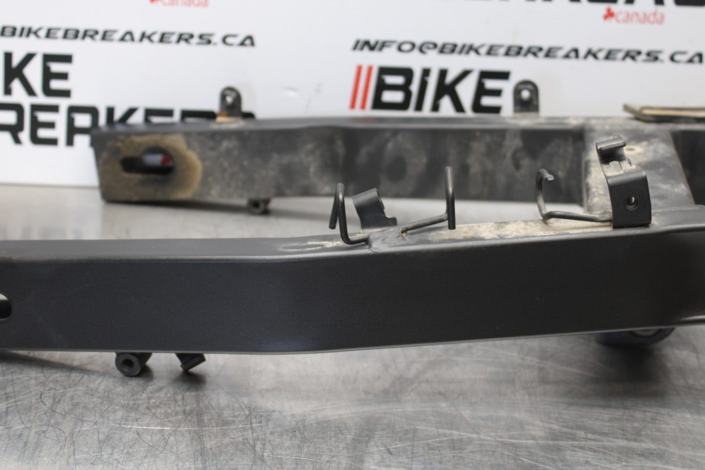 18-23 KAWASAKI NINJA 400 EX400 ABS REAR SWINGARM BACK SUSPENSION SWING ARM BB177