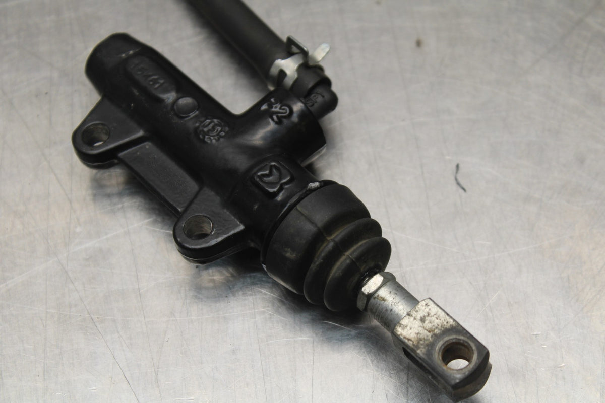 13-16 KTM 390 DUKE REAR BACK BRAKE MASTER CYLINDER W RESERVOIR BB815