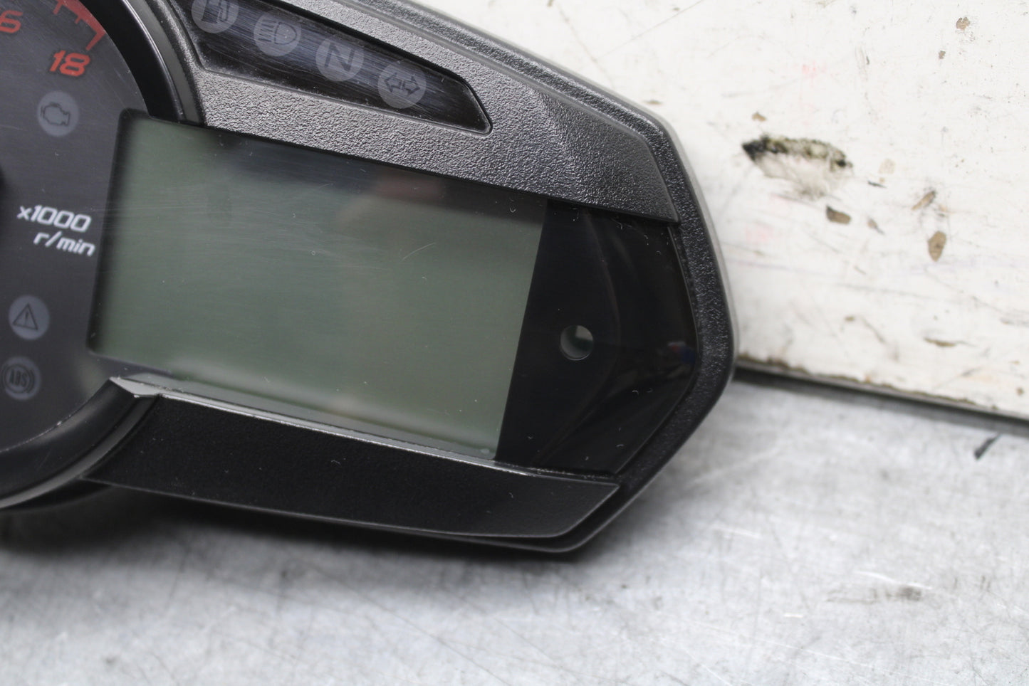 13-18 KAWASAKI NINJA ZX6R SPEEDO TACH GAUGES DISPLAY CLUSTER SPEEDOMETER BB666