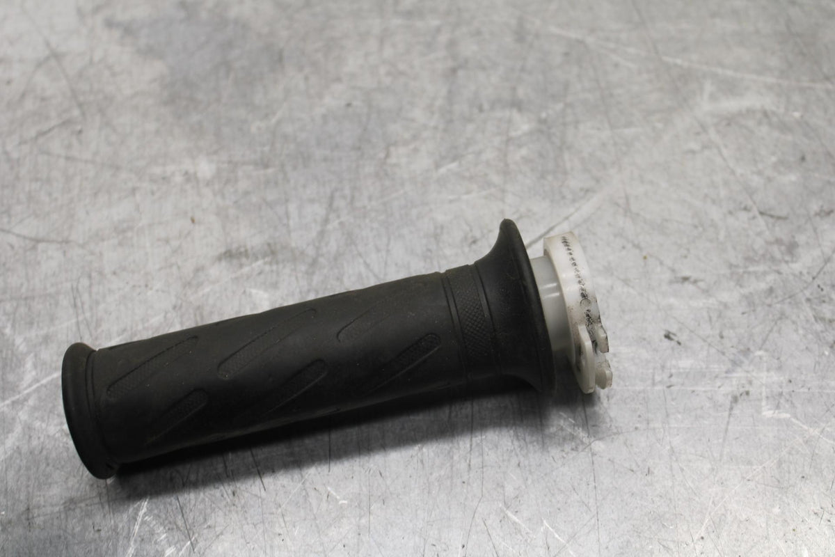 01-03 SUZUKI GSXR600 RIGHT THROTTLE GRIP BB633