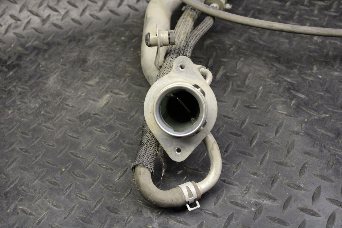 07 SUZUKI BURGMAN 650 FUEL TANK GAS TUBE FILLER  BB183