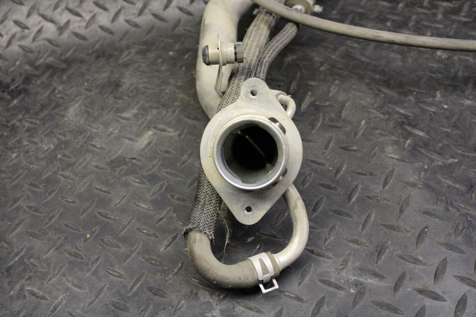 07 SUZUKI BURGMAN 650 FUEL TANK GAS TUBE FILLER  BB183