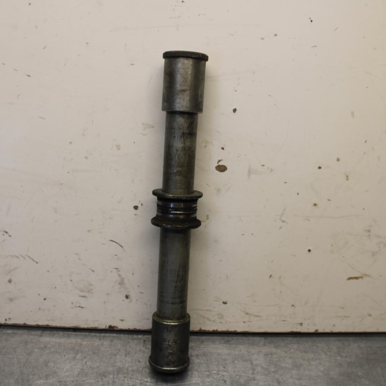 03 KAWASAKI NINJA ZX6RR ZX600K FRONT WHEEL RIM AXLE PIVOT BOLT BB105