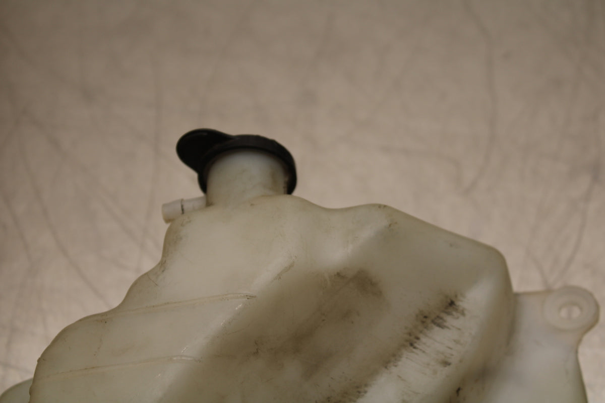 96 YAMAHA YZF750R COOLANT WATER TANK RESERVOIR BOTTLE BB137