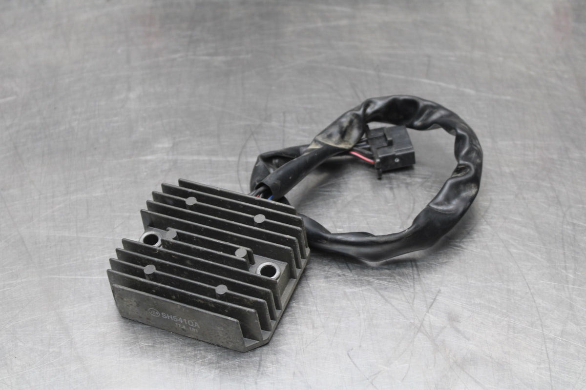 08 HONDA CBR125R RECTIFIER VOLTAGE REGULATOR BB839