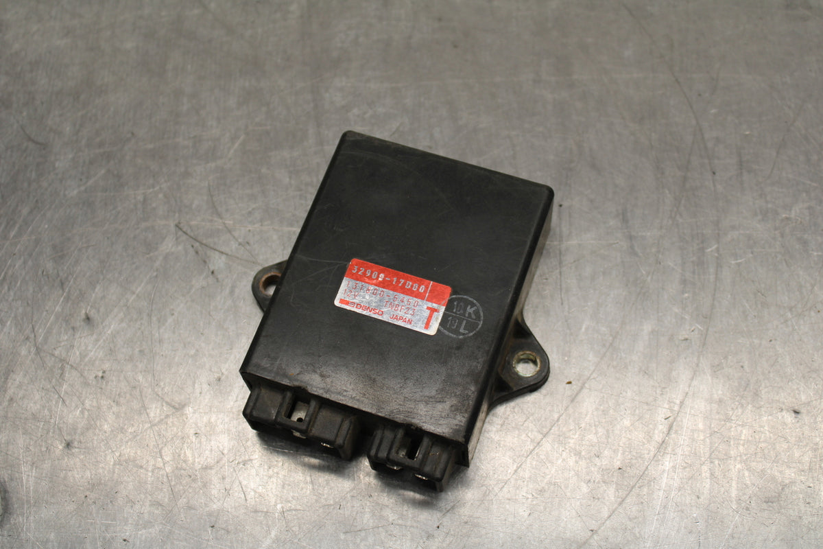78 SUZUKI GS550E ECU COMPUTER CONTROLLER UNIT BLACK BOX ECM CDI BB133