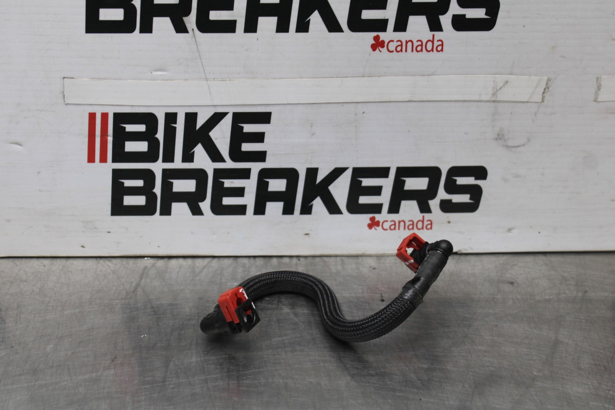 13-18 KAWASAKI NINJA ZX6R FUEL HOSE GAS LINE TUBE PIPE BB915