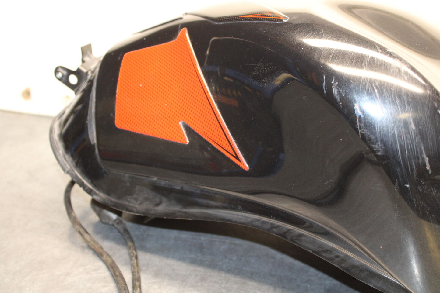 12-13 KAWASAKI Z1000 GAS TANK FUEL CELL PETROL RESERVOIR BB743