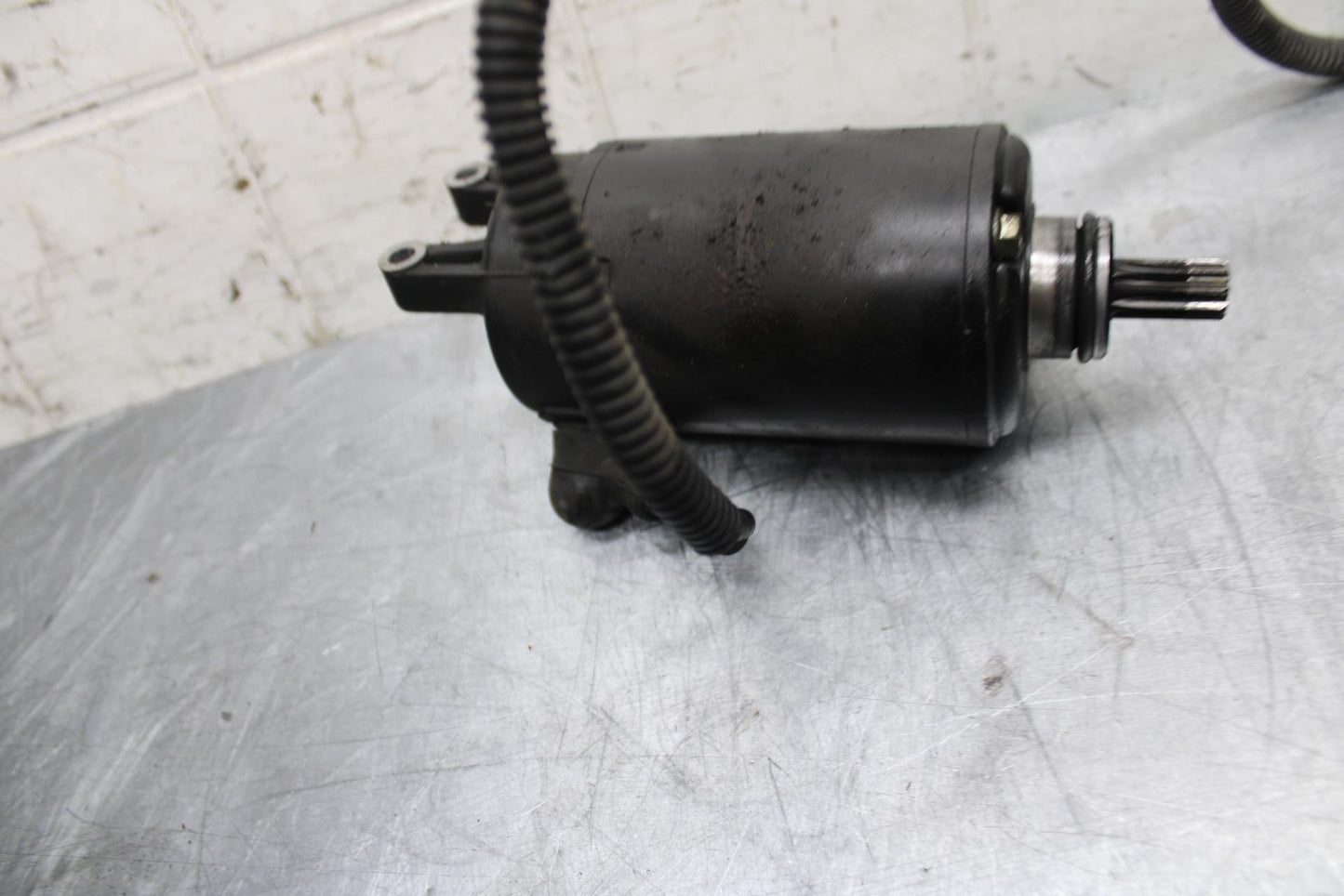 91-92 SUZUKI GSXR750 M  ENGINE STARTING STARTER MOTOR -DC 12V BB493