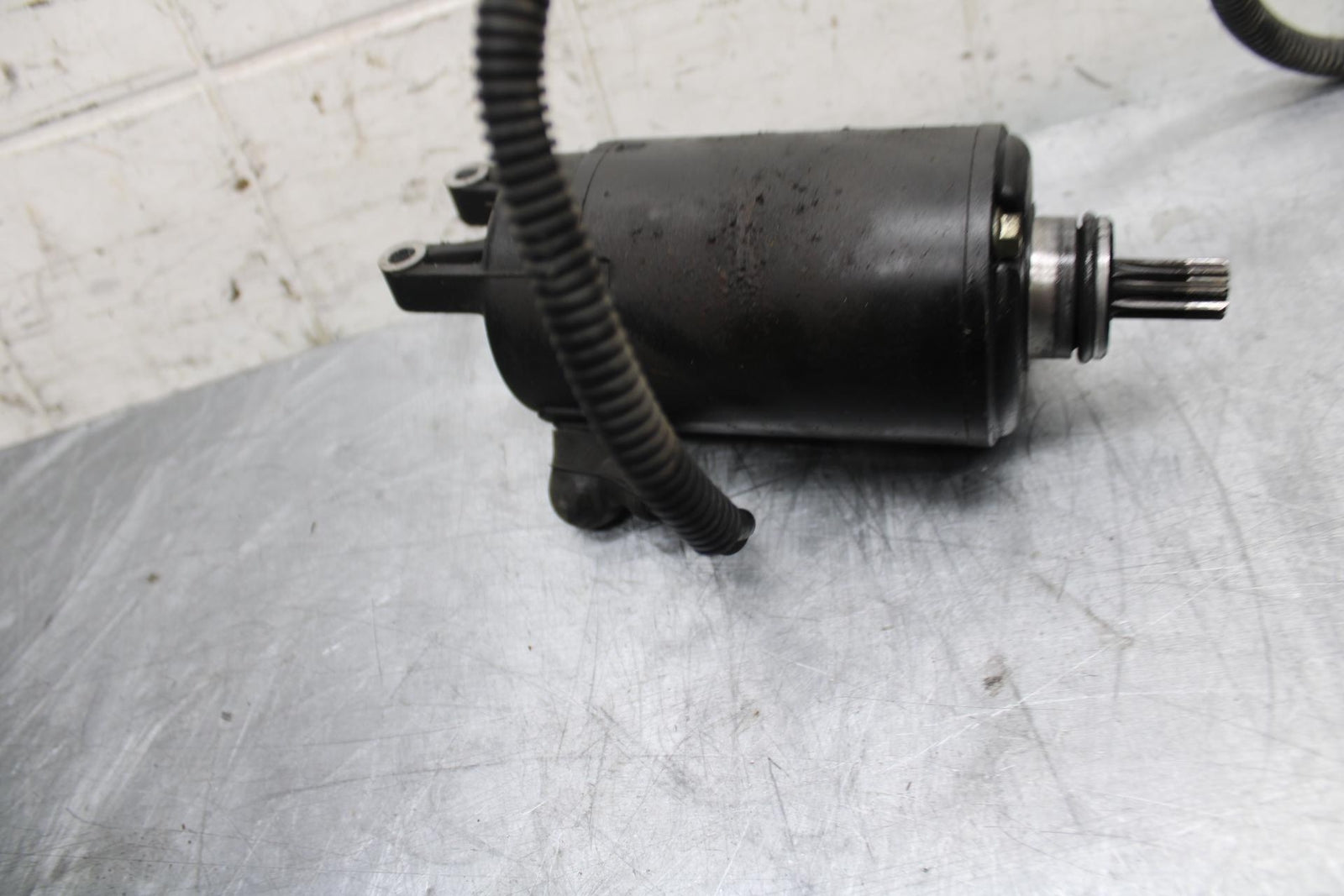 91-92 SUZUKI GSXR750 M  ENGINE STARTING STARTER MOTOR -DC 12V BB493