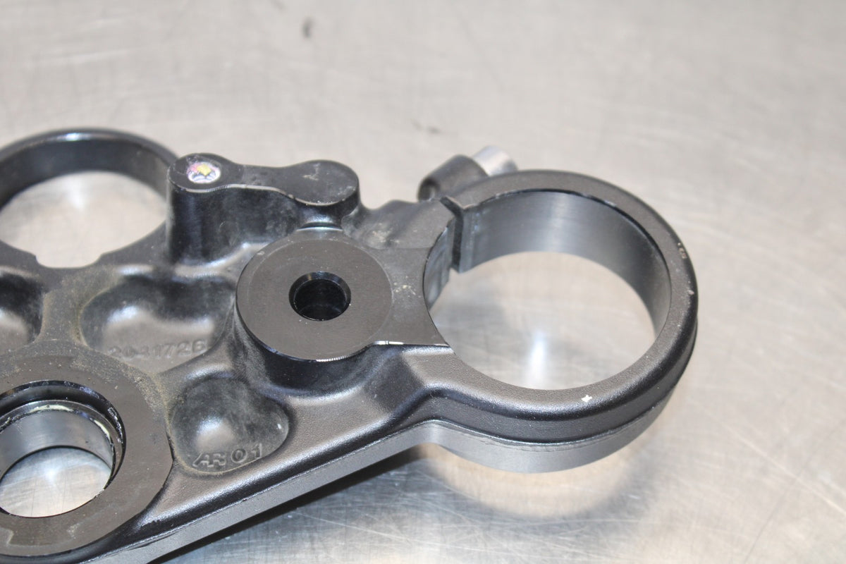 20 TRIUMPH STREET TRIPLE 765 FORKS UPPER TRIPLE TREE CLAMP BB864