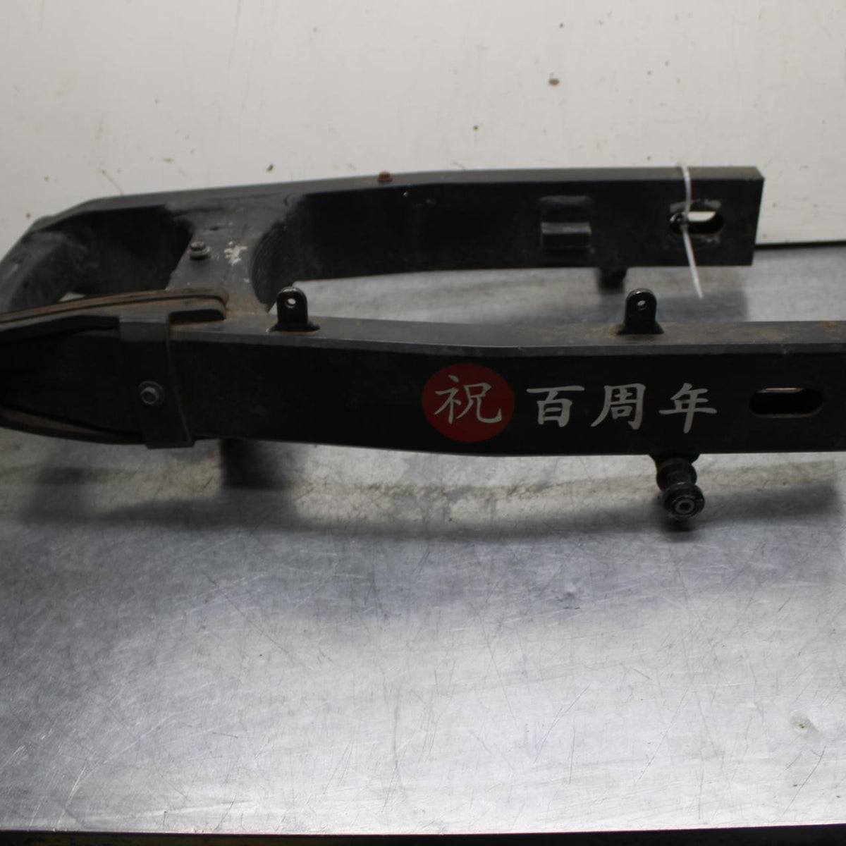 06 SUZUKI SV 650 REAR SWINGARM BACK SUSPENSION SWING ARM BB93