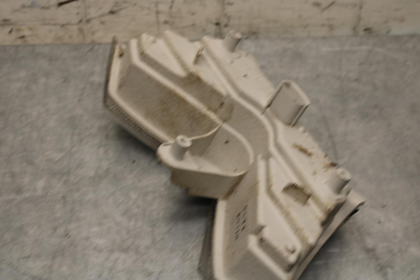 2012 Kawasaki Ninja ZX14R ZX1400E REAR TAIL TAILLIGHT BACK BRAKE LIGHT BB60