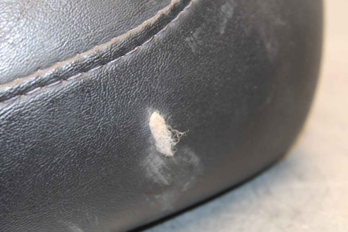 04-16 HARLEY-DAVIDSON SPORTSTER 883 FRONT DRIVERS SEAT BB680