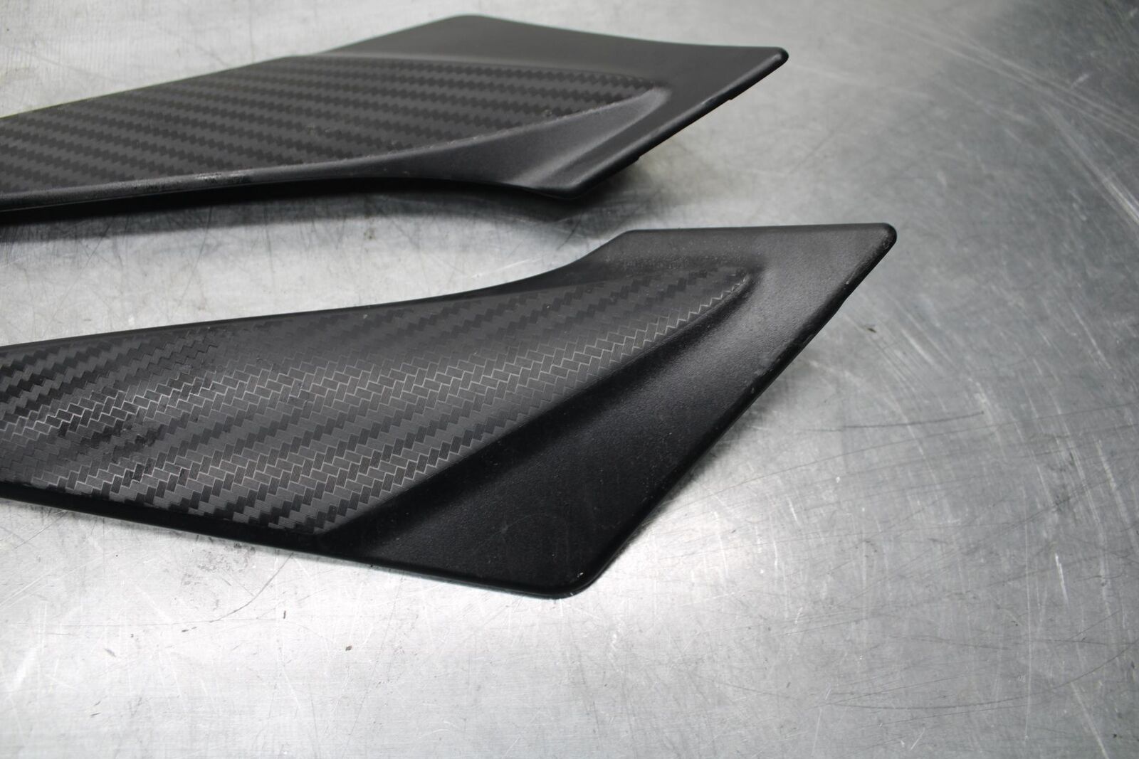 11-21 SUZUKI GSXR750 GAS FUEL TANK PANELS COVERS TRIM SET COWLS  BB492