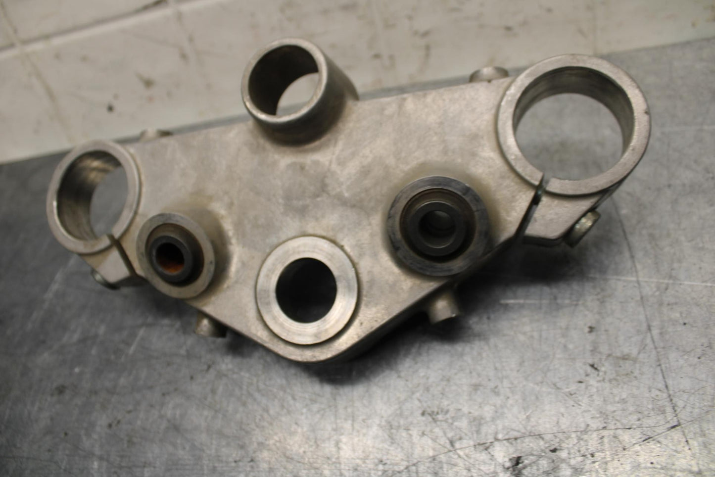 2001 Honda ST1100 FORKS UPPER TRIPLE TREE CLAMP BB77