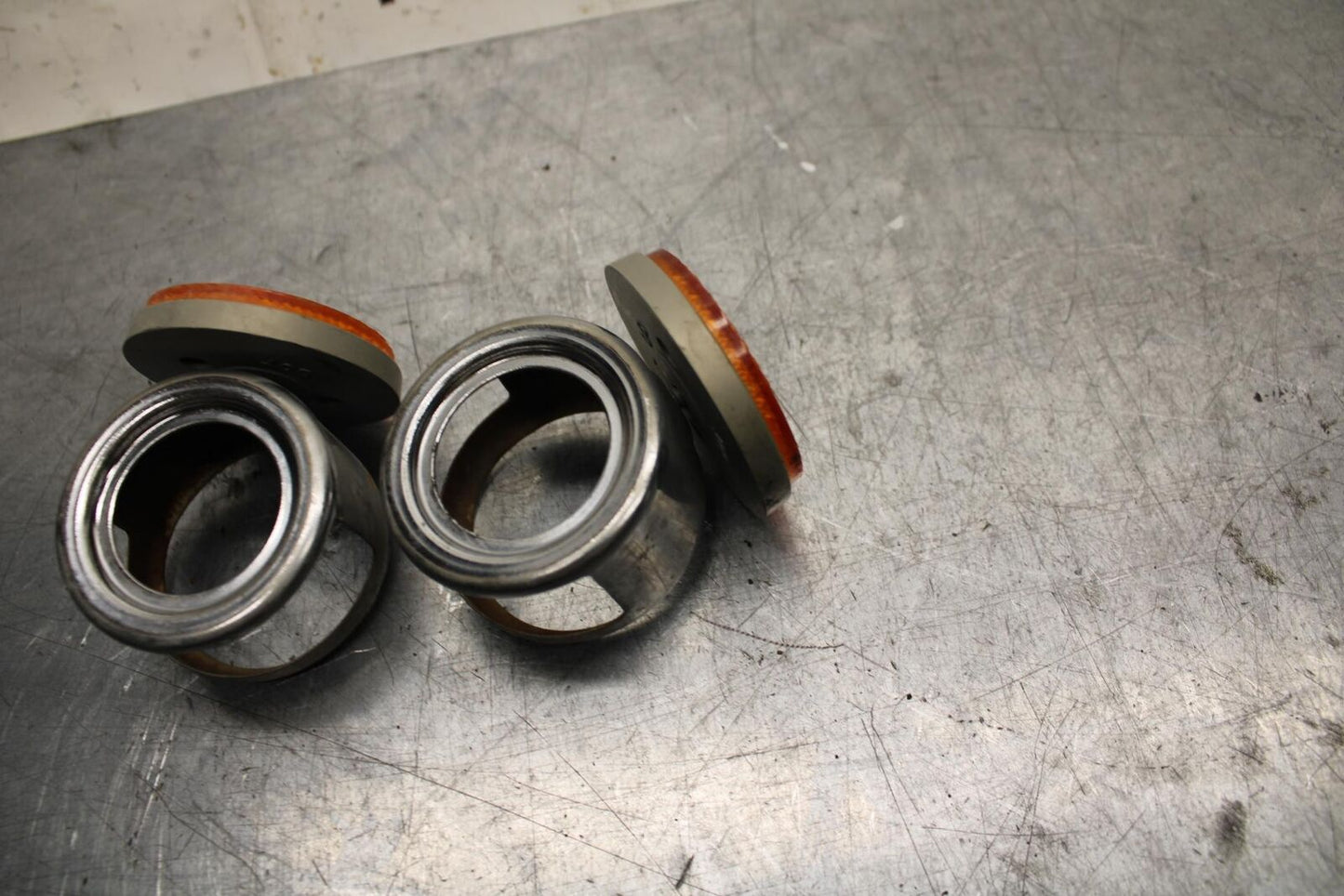 75 SUZUKI GT 550 FRONT REFLECTORS REFLECTOR SET PAIR BB72