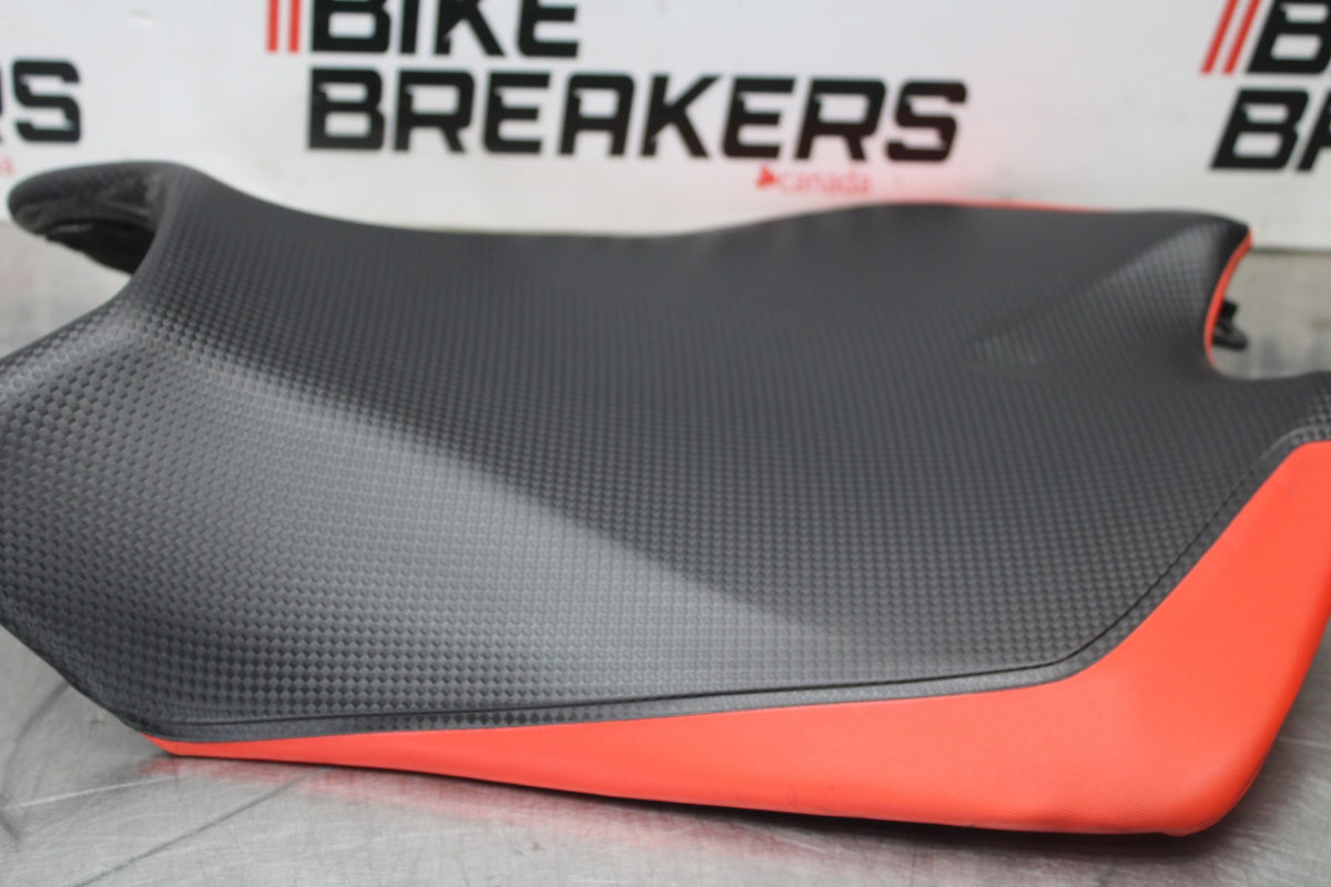 15 APRILIA RSV4 FACTORY APRC ABS FRONT DRIVERS SEAT PAD SADDLE PILLION BB901