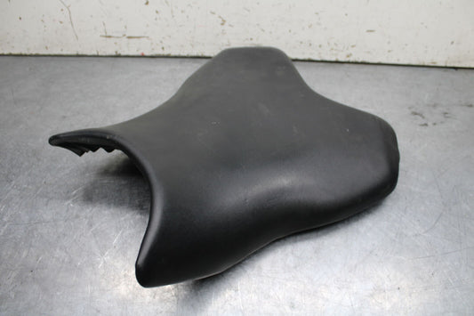 06 YAMAHA YZF R6 FRONT DRIVERS SEAT PAD SADDLE PILLION 2C0-24710-00-00 BB716