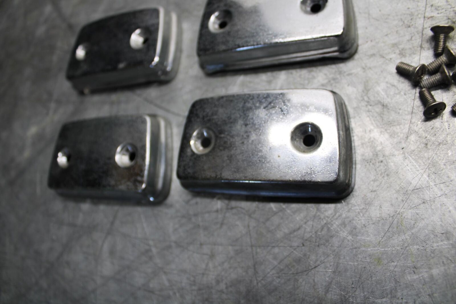 1982 Suzuki GS450L ENGINE CAM CAP COVER BB52
