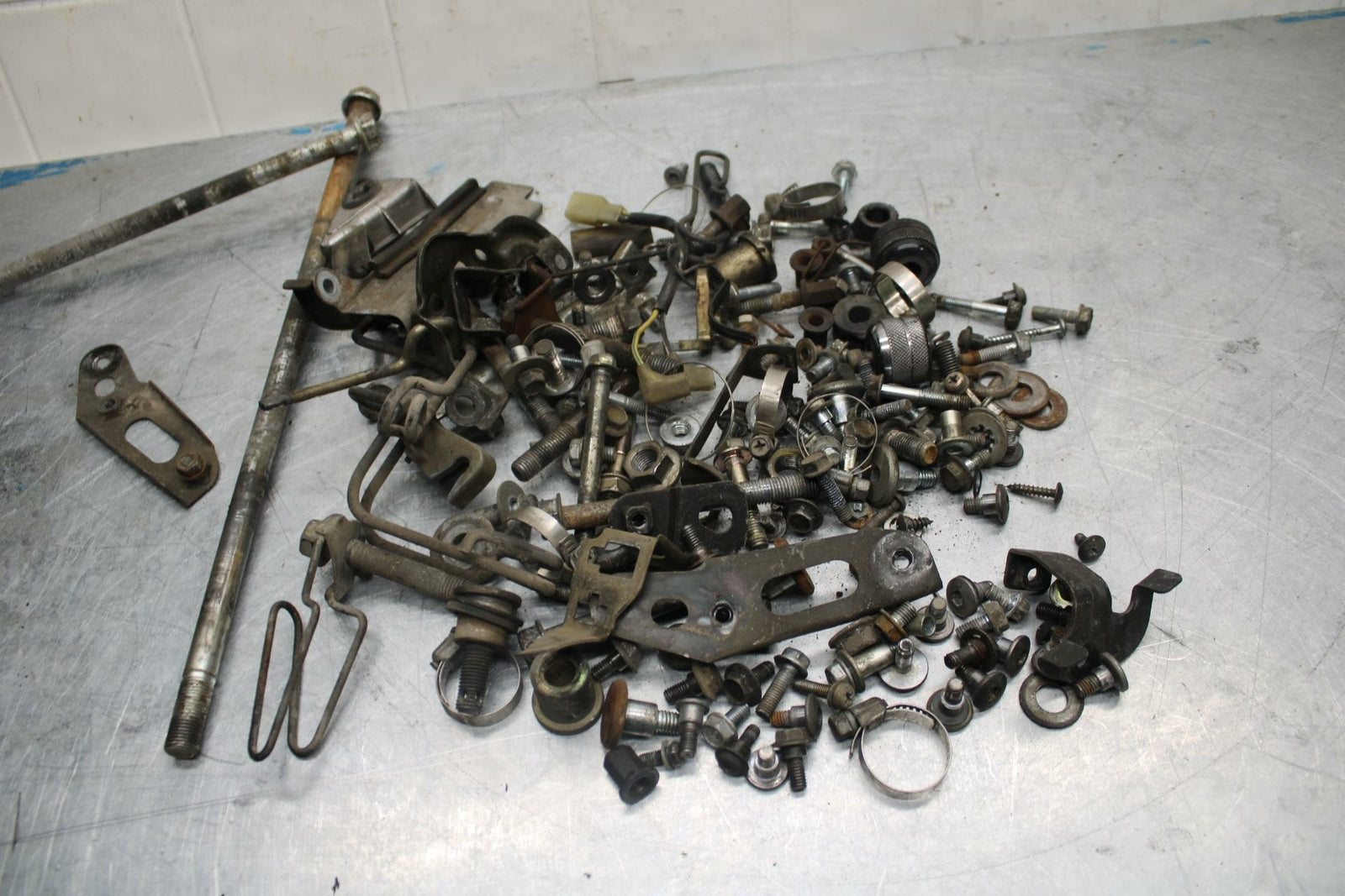 87-96 HONDA CBR1000F ENGINE MOUNTING BOLTS HARDWARE MOTOR SCREWS BB420