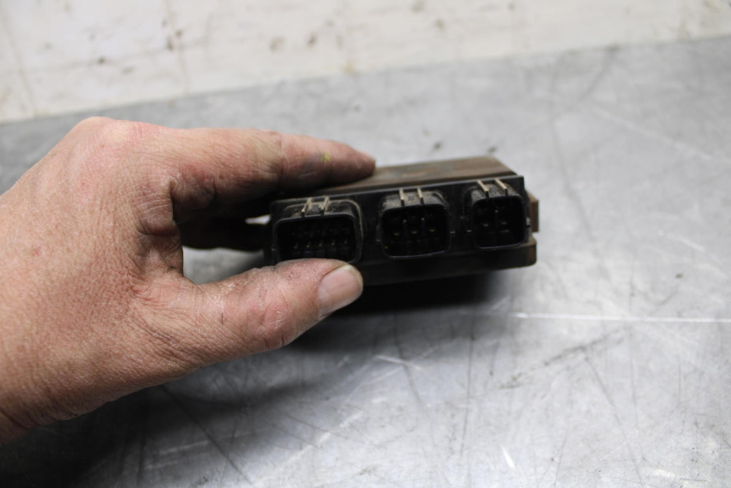 12-17 KAWASAKI NINJA 650 RELAY ASSEMBLY FUSE BOX 27002-0025 BB470