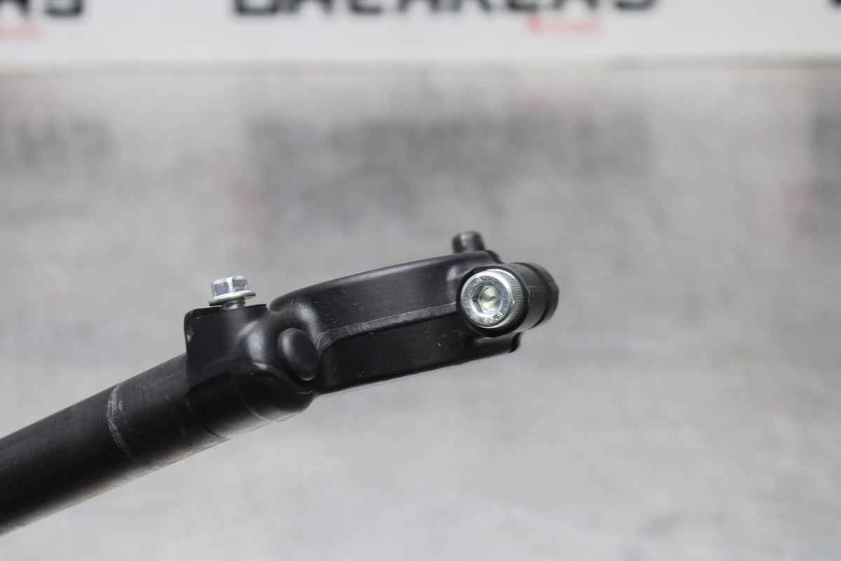 11-25 SUZUKI GSXR 600  RIGHT CLIP ON HANDLEBAR BB830